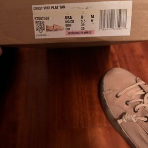 Size 8 women’s shoes never worn